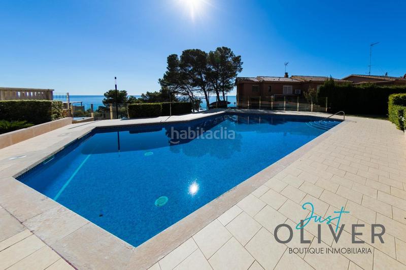 Foto ddb5b123-d966-44f8-b06c-0d4521a61592. Casa bifamiliare in pla de maset - cap de Salou Salou