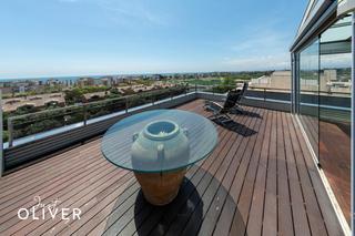 Attique à Barenys. Loft de alta calidad en barenys con espacios abiertos y vistas