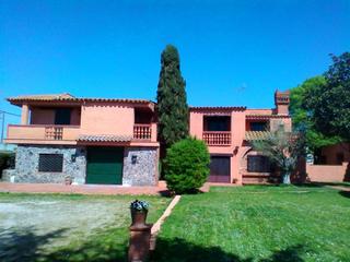 Maison à Riudellots de la Selva. Espectacular masía del siglo xviii con licencia para diversas ac