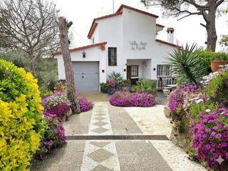Casa in Mas Altaba - El Molí. Preciosa casa con jardín cerca de blanes, costa brava