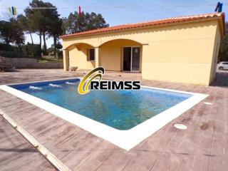 Maison à Llagostera. Casa de obra nueva con piscina y todas las comodidades