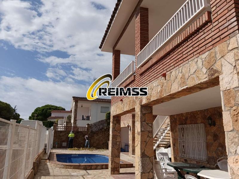 Foto 98b9b3ec-0618-4c19-8413-3d941527aa8a. Casa a Canyelles Lloret de Mar