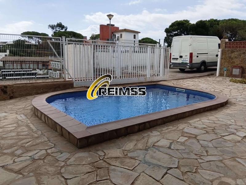 Foto a9a2557f-3a57-4366-a86b-97f5ddea2a0f. Casa a Canyelles Lloret de Mar