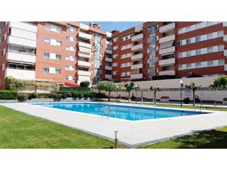 Pis a Fenals. En venta espacioso piso en fenals