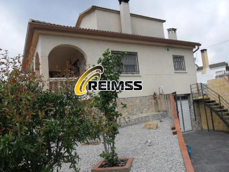 Foto a80bec3d-a101-434c-994f-fd10add0785e. Casa amb aparcament piscina a Residencial Park Maçanet de la Selva