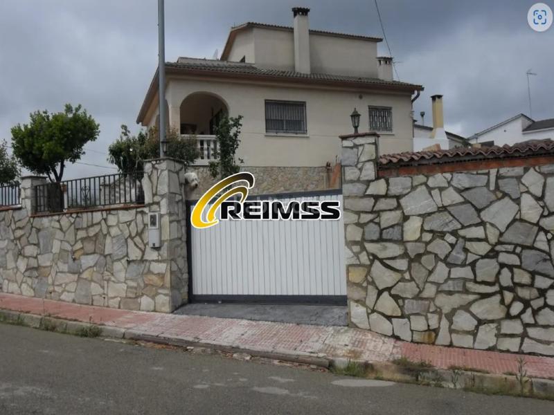 Foto b1fff273-9b10-4048-b85d-4d5e2c79696a. Casa amb aparcament piscina a Residencial Park Maçanet de la Selva