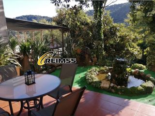 Casa en Palafolls. Chalet adosado reformado con encanto en palafolls