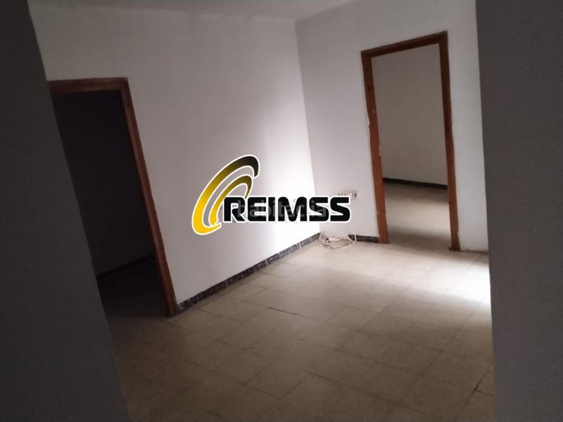 Foto 0b0b4573-1f04-40d9-838a-f128fa7a2453. Piso hermoso piso de 2 habitaciones a reformar , girona, costa brava. en Blanes