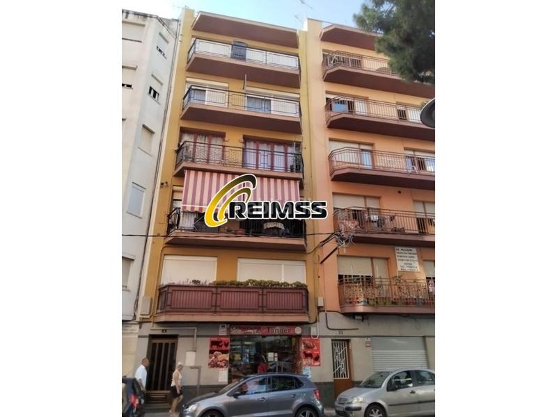 Foto 6960c6b6-9945-4a80-bd07-a340f8485b37. Piso hermoso piso de 2 habitaciones a reformar , girona, costa brava. en Blanes