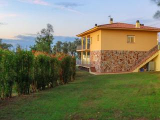 Casa a Fogars de la Selva. Casa lista para entrar a vivir con opción a dos viviendas en fog