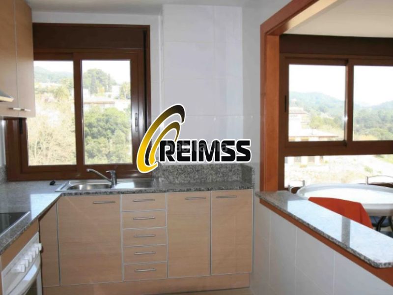 Foto 30479b06-9d45-4086-a9eb-95d7dca3bab5. Pis a Roca Grossa Lloret de Mar