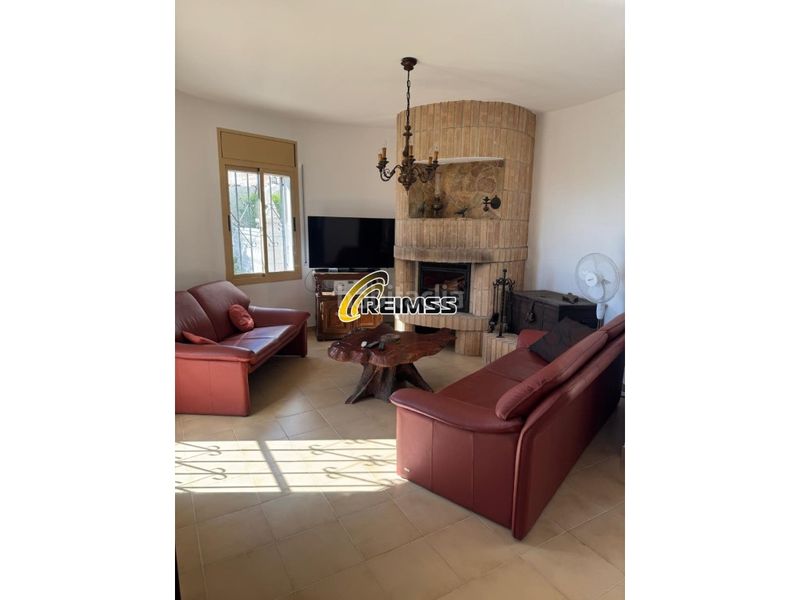 Foto 66ec930a-c3e4-467f-8061-b8cc5e224b04. Casa amb aparcament a Canyelles Lloret de Mar