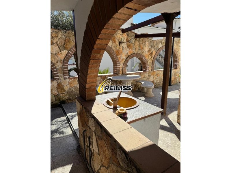 Foto 79ebffbd-0868-489d-84c4-0529b19e3932. Casa amb aparcament a Canyelles Lloret de Mar