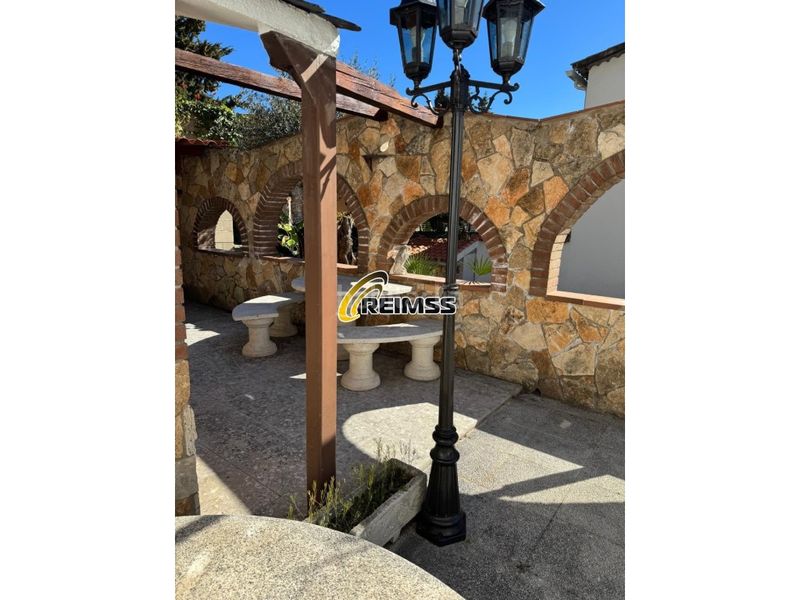 Foto 9a0dd0a3-baf4-44a9-9d25-0c0e47fee961. Casa amb aparcament a Canyelles Lloret de Mar