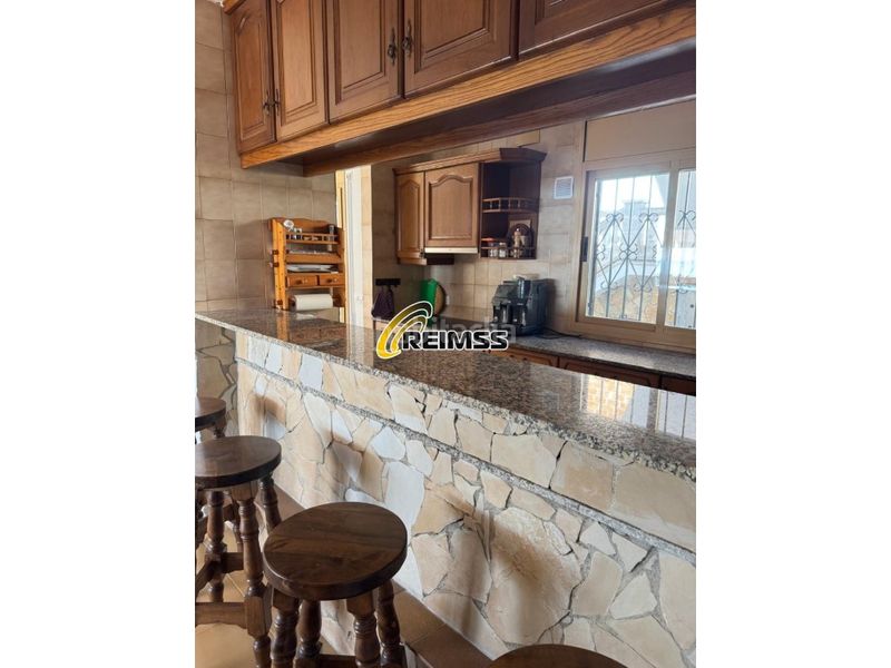 Foto dddd3aab-bf66-447f-a099-a10b6708e924. Casa amb aparcament a Canyelles Lloret de Mar