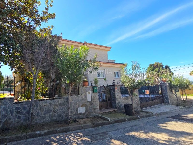 Foto b8bd0059-ef23-4980-b520-c479cf415a83. Casa a Montgoda Lloret de Mar