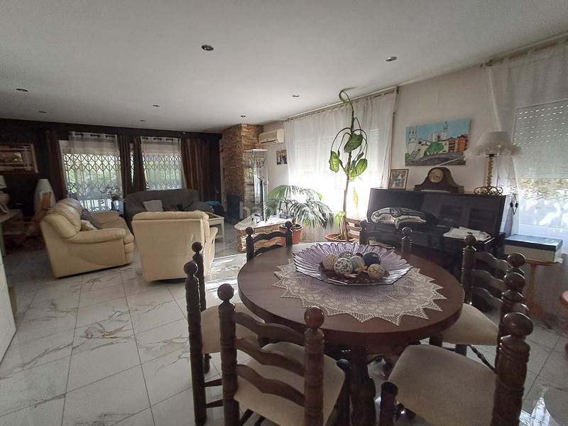 Foto c3bf2f8f-46d0-4ca6-b1bb-1336214c8ad0. Casa a Llagostera