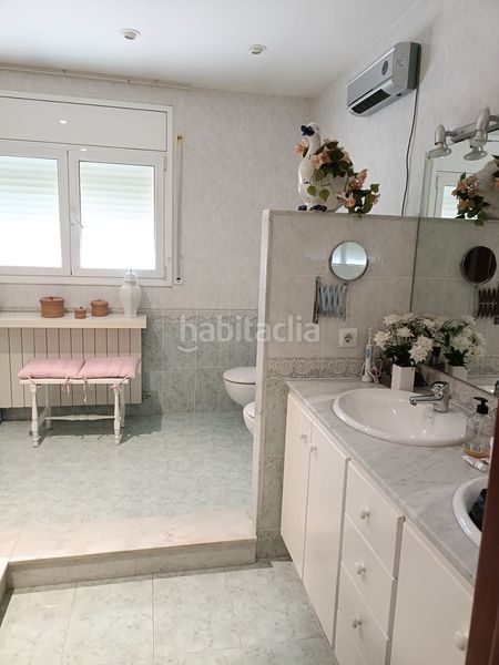 Foto d531ec86-f696-4d6c-a1e8-7aa75d28d9fa. Casa a Llagostera