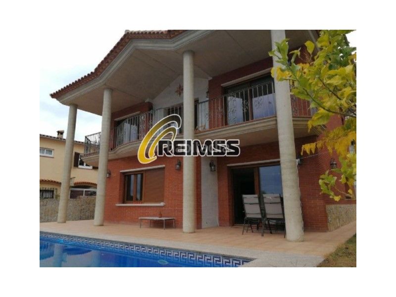 Foto 455158a2-0307-4bf5-aa01-47e7b41ad262. Casa amb piscina a Centre-Platja Platja d´Aro