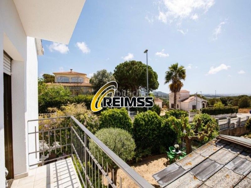 Foto 65851fe3-cb49-4726-a9d6-766727706e36. Casa amb piscina a Tordera Tordera