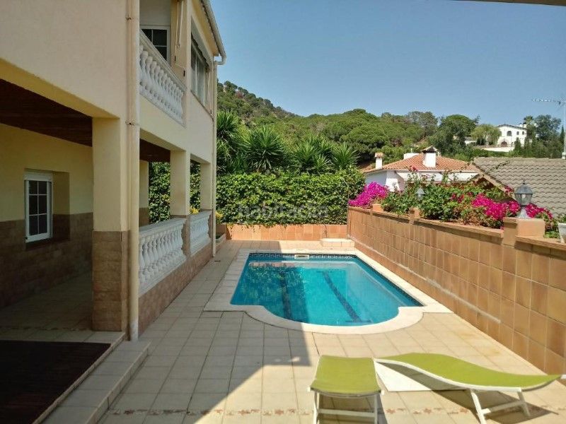 Foto e3e911cf-82c2-4b3c-8b01-5f1c5fd72dd8. Casa amb piscina a Centre Lloret de Mar