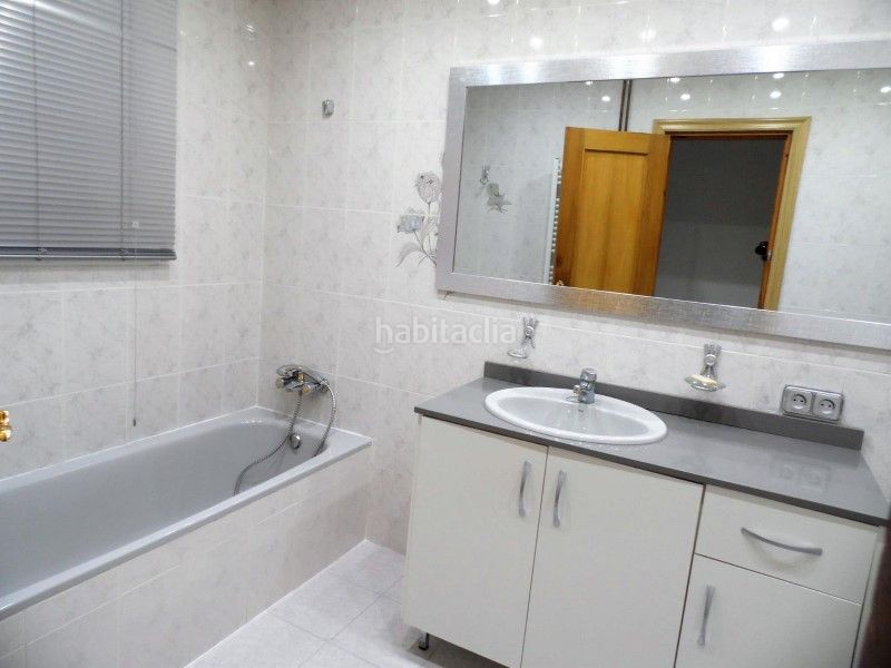 Foto f5a8d98f-a9e0-4bd1-9dcd-2763f0c866af. Casa a Centre Lloret de Mar
