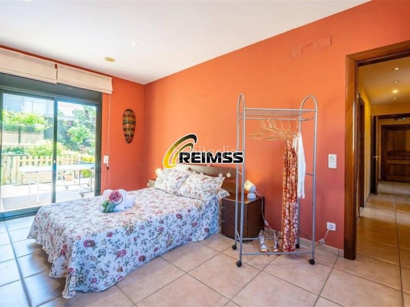Foto 212fb569-3240-4c79-97b2-67b38c67cecf. Casa amb piscina a Condado del Jaruco - Puigventós Lloret de Mar