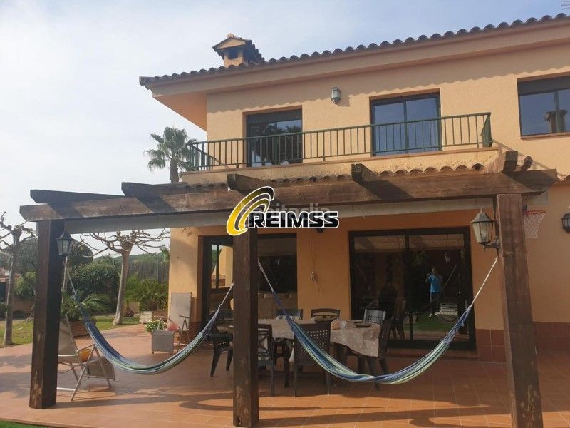 Foto 4a527c0f-774c-43f3-9918-28e1655a240e. Casa amb piscina a Condado del Jaruco - Puigventós Lloret de Mar