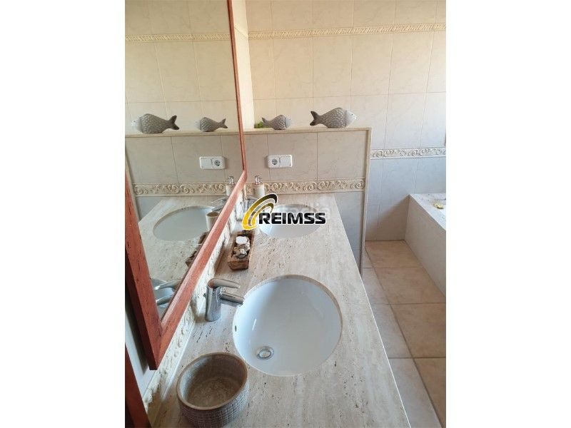 Foto f316c4aa-86a5-47b4-a0d4-a6920cf10526. Casa amb piscina a Condado del Jaruco - Puigventós Lloret de Mar