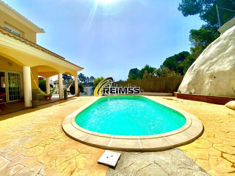 Foto 840d16ab-12e8-4718-91a6-10dd94dd3e90. Casa a Aiguaviva Parc Vidreres