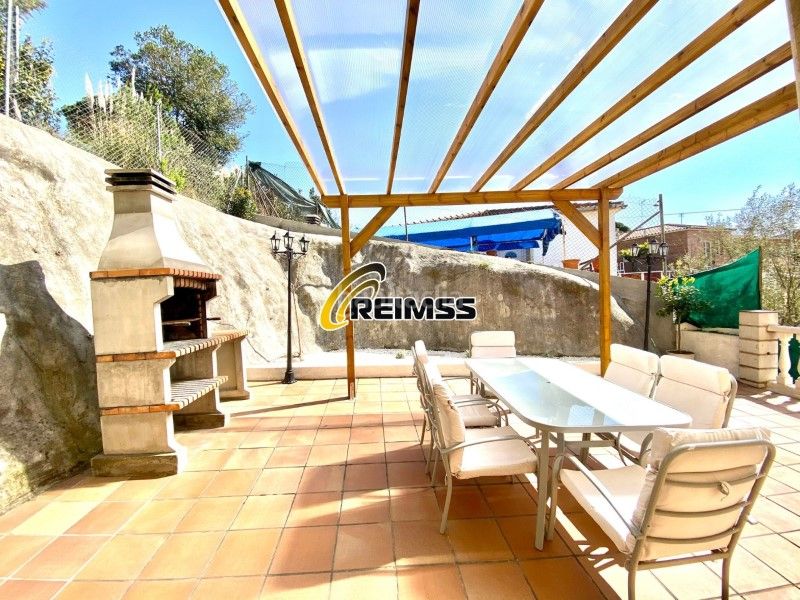 Foto dc8681b6-16a2-4f88-9c0a-4b5550c65790. Casa a Aiguaviva Parc Vidreres
