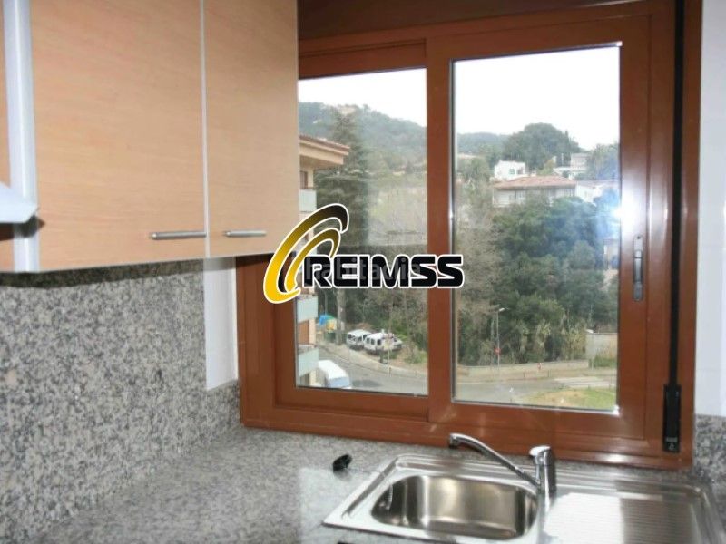 Foto cc065b11-4516-4081-aaeb-23f4c527f21c. Pis a Roca Grossa Lloret de Mar