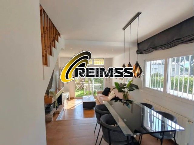 Foto b0bd9eb7-a231-4cc2-9e26-a24409710be3. Casa amb piscina a Los Pinos-Politur Platja d´Aro