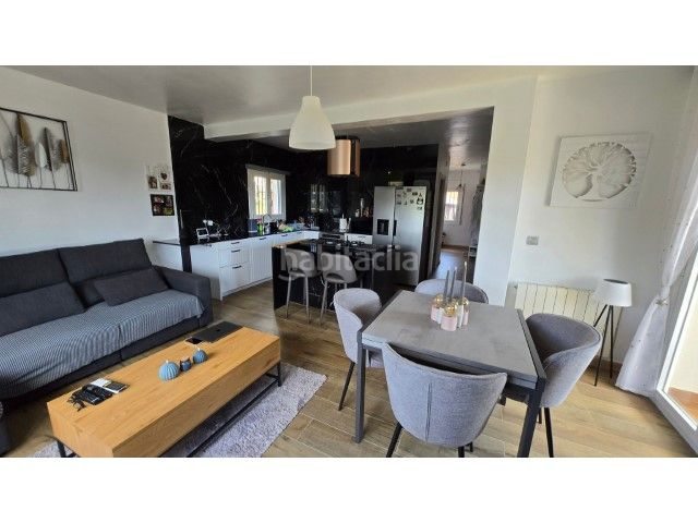 Foto 558a2416-b93c-4bd4-8447-ba3d19fbaf2a. Casa amb piscina a Lloret Residencial - Montlloret Lloret de Mar