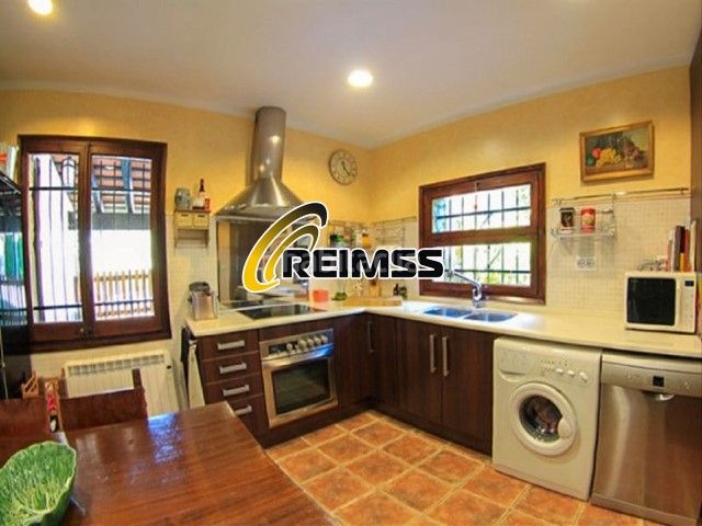 Foto 762885d4-b7c7-44b0-b656-529a451a8d70. Casa amb piscina a Cabanyes-Mas Ambrós-Mas Pallí Calonge