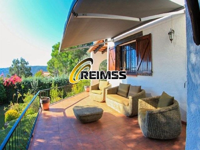 Foto d4716d23-2cf1-4aef-bc24-f64e9c007d1e. Casa amb piscina a Cabanyes-Mas Ambrós-Mas Pallí Calonge