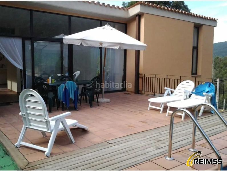 Foto 2d0132b7-ed22-45d5-9371-8666e655004b. Casa amb piscina a Verea