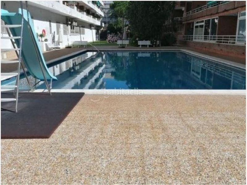Foto 273a5c75-a24a-49d4-805b-3a9b80def568. Pis amb piscina a Fenals Lloret de Mar