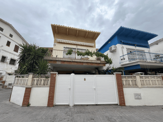 Casa en Avinguda parlament de catalunya 58. Casa o chalet independiente en venta al lado playas de comarruga