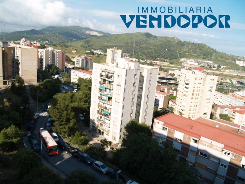 Foto 25c477d3-8abe-4f2b-90aa-920c6794b100. Autoparkplatz in avinguda dels rasos de peguera 39 in Barcelona