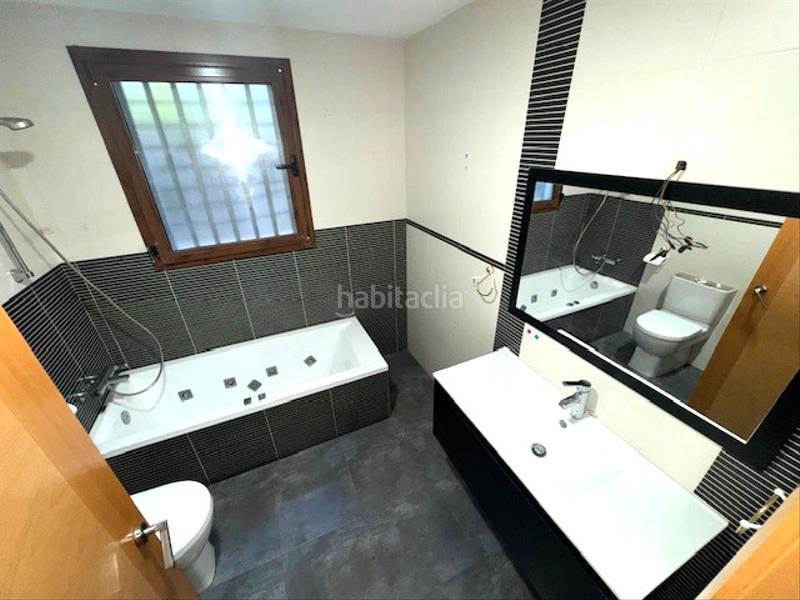 Foto a9f13703-1b8b-4e7d-b71f-a0015f1eea63. Casa  con vistas al mar en Urbanitzacions Mataró