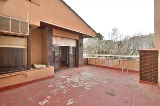 Duplex in Cementiri Vell. Piso con terraza