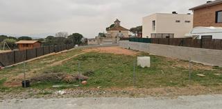 Wohngrundstück in Carrer d' olot 4. Terreno residencial en venta