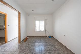 Maison jumelée  Carrer del collell. Casa adosada en venta