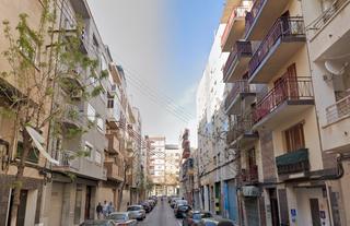 Flat  Carrer de vila-seca. Piso okupado venta reus