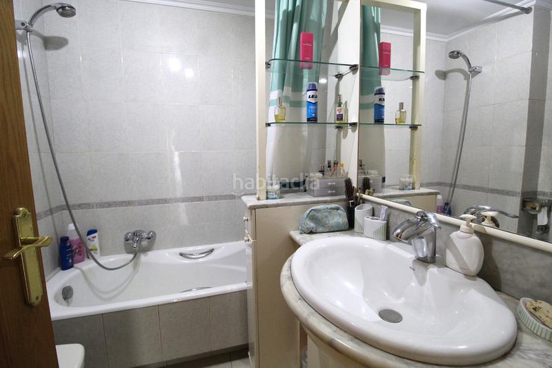 Foto 3c2a2f86-9cfd-49ca-bc79-5487a30aecff. Semi detached house with heating parking in Estació de França Mollet del Vallès