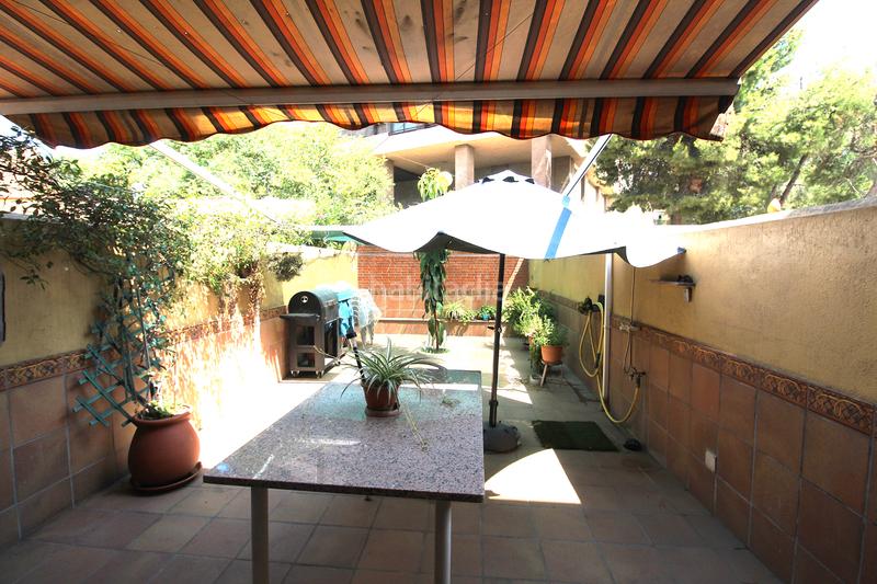 Foto 5256f338-3ac0-410b-b3be-c29eb954f098. Semi detached house with heating parking in Estació de França Mollet del Vallès