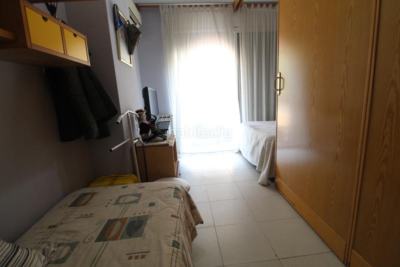 Foto 817571cb-d3f0-4f63-86f4-d7d8e590f614. Semi detached house with heating parking in Estació de França Mollet del Vallès