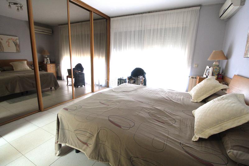 Foto fae2c8be-de7e-4977-925a-17b5b6c2459b. Semi detached house with heating parking in Estació de França Mollet del Vallès