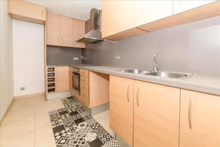 Pis  Carrer de caselles. Piso con parking